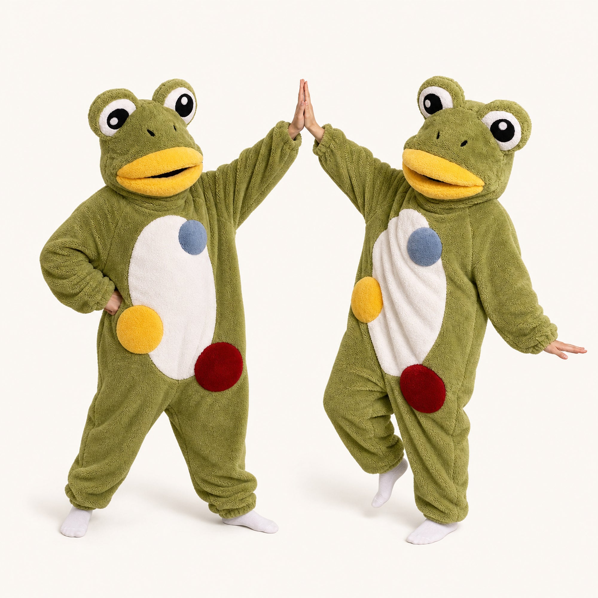 Frog kigurumi matching colors
