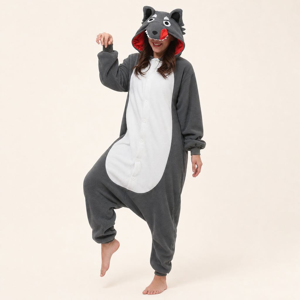 Leoxa gray wolf kigurumi onesie – 02 dynamic look